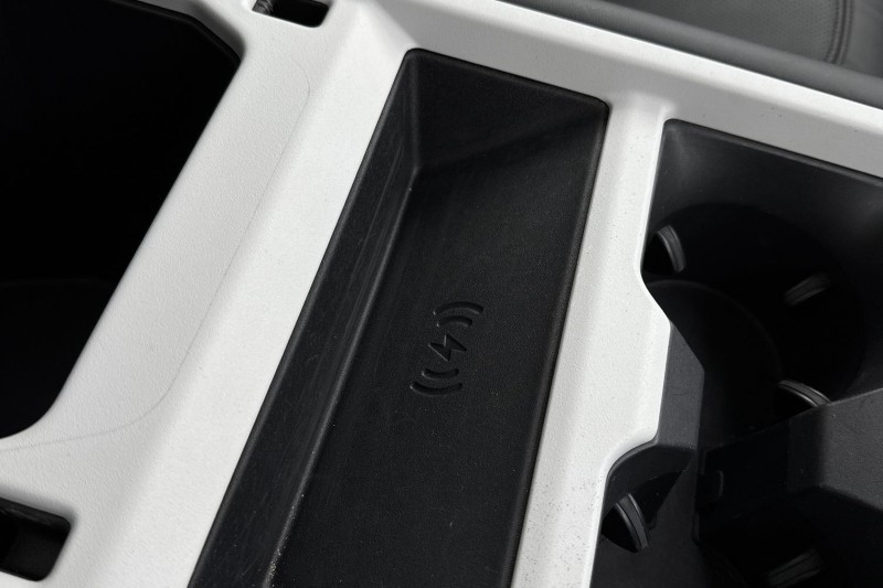 2025 (74) LAND ROVER DEFENDER 3.0 D350 X-Dynamic HSE 110 5dr Auto [7 Seat] 5087382