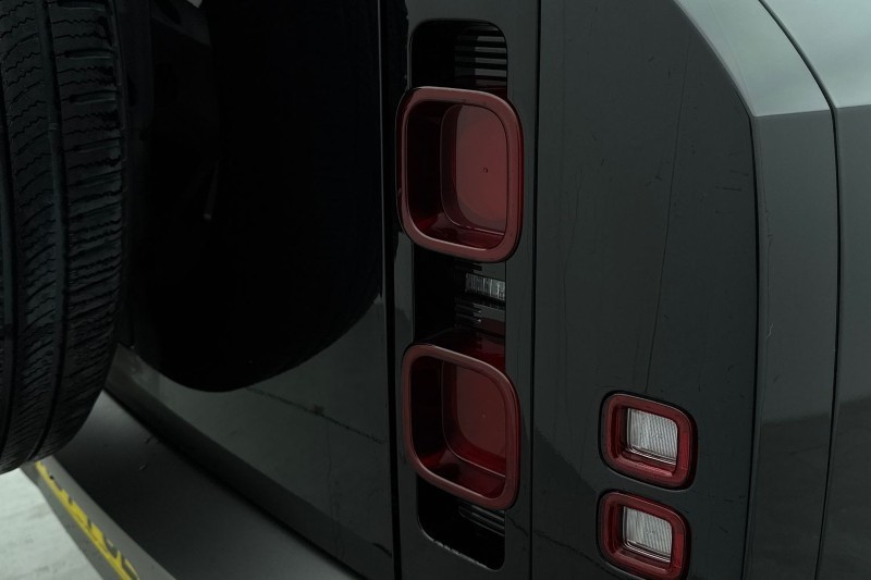 2025 (74) LAND ROVER DEFENDER 3.0 D350 X-Dynamic HSE 110 5dr Auto [7 Seat] 5087392