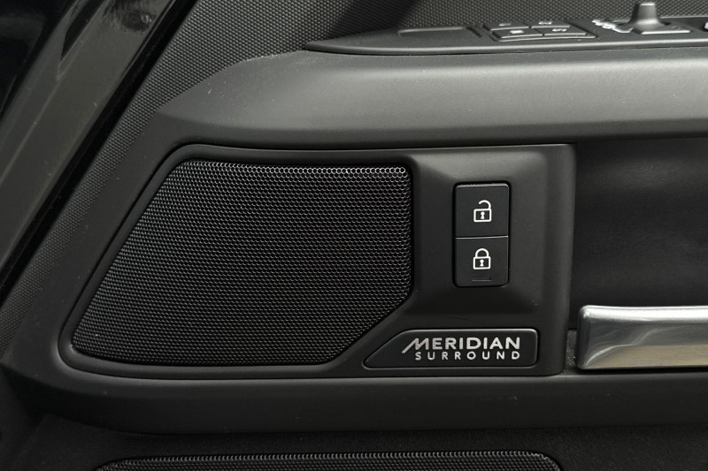 2025 (74) LAND ROVER DEFENDER 3.0 D350 X-Dynamic HSE 110 5dr Auto [7 Seat] 5087400