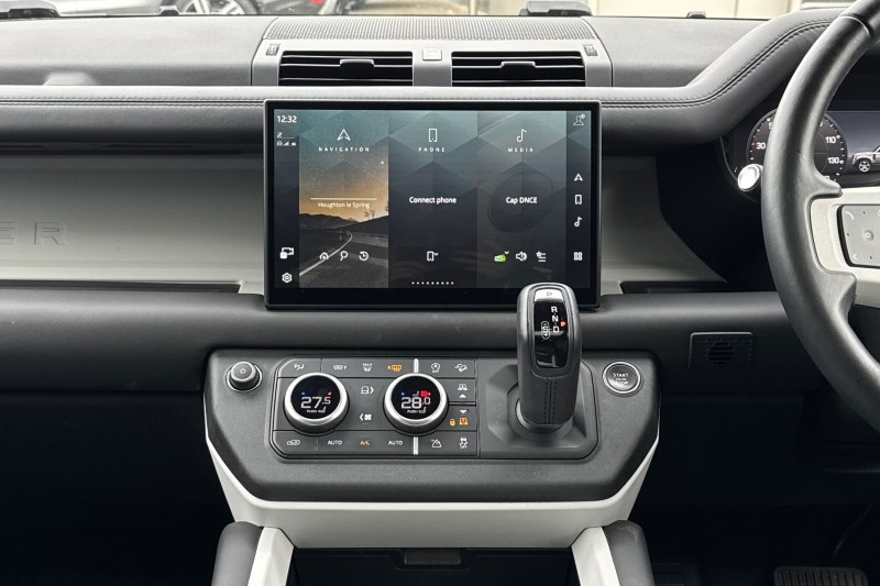 2025 (74) LAND ROVER DEFENDER 3.0 D350 X-Dynamic HSE 110 5dr Auto [7 Seat] 5087362