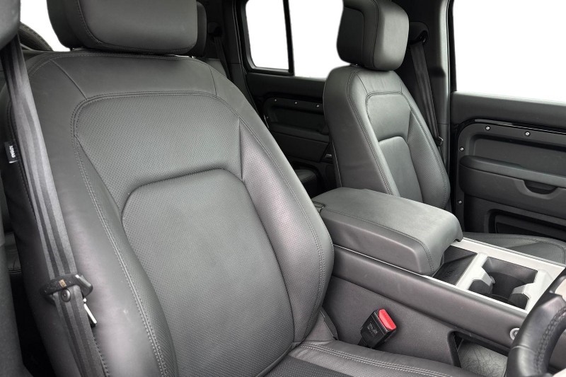 2025 (74) LAND ROVER DEFENDER 3.0 D350 X-Dynamic HSE 110 5dr Auto [7 Seat] 5087374