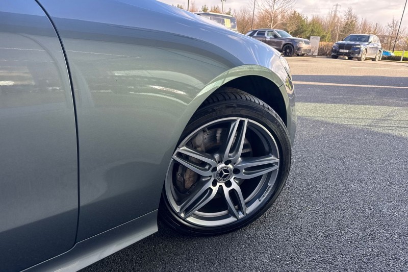 2021 (21) MERCEDES-BENZ E CLASS E400d 4Matic AMG Line Premium 2dr 9G-Tronic 5077492