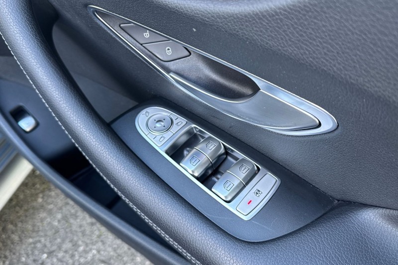 2021 (21) MERCEDES-BENZ E CLASS E400d 4Matic AMG Line Premium 2dr 9G-Tronic 5077473