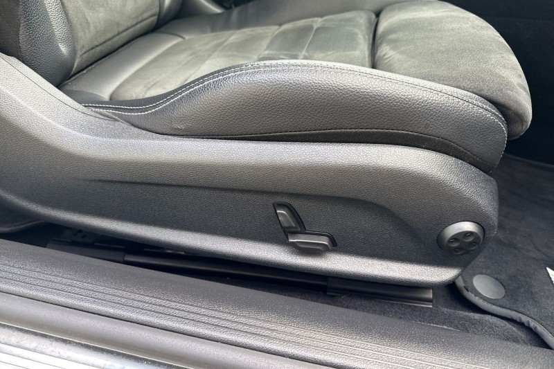 2021 (21) MERCEDES-BENZ E CLASS E400d 4Matic AMG Line Premium 2dr 9G-Tronic 5077474