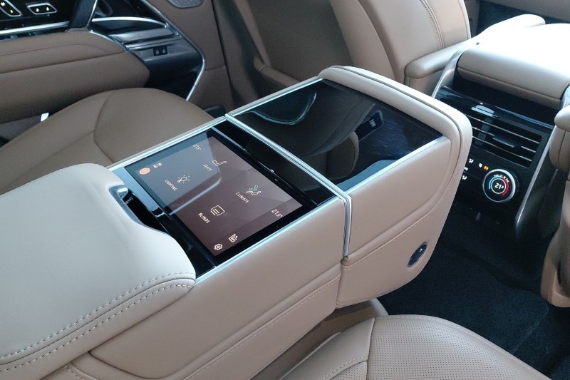 2024 (74) LAND ROVER RANGE ROVER 3.0 P550e Autobiography 4dr Auto 5128654