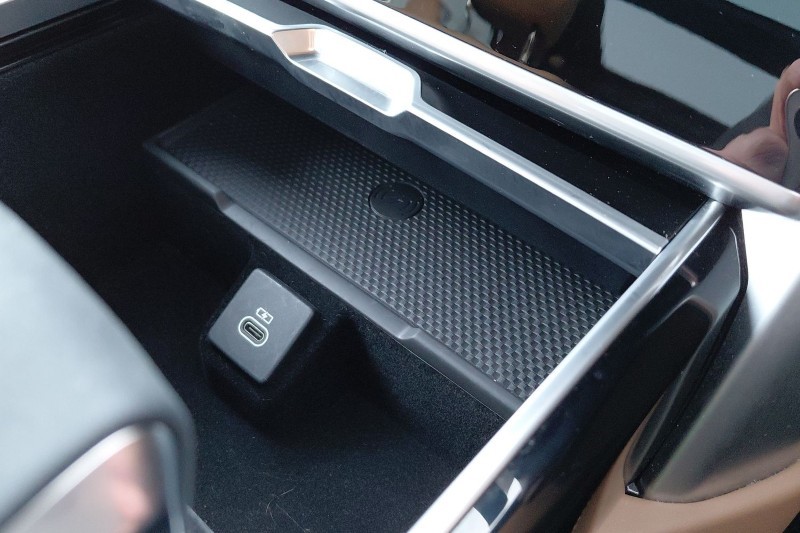 2024 (74) LAND ROVER RANGE ROVER 3.0 P550e Autobiography 4dr Auto 5128634