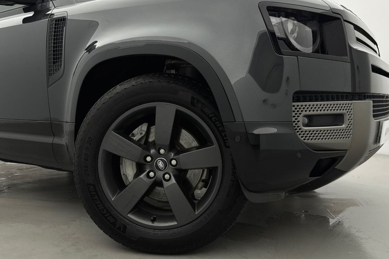 2024 (24) LAND ROVER DEFENDER 3.0 D350 X-Dynamic HSE 90 3dr Auto 5117878