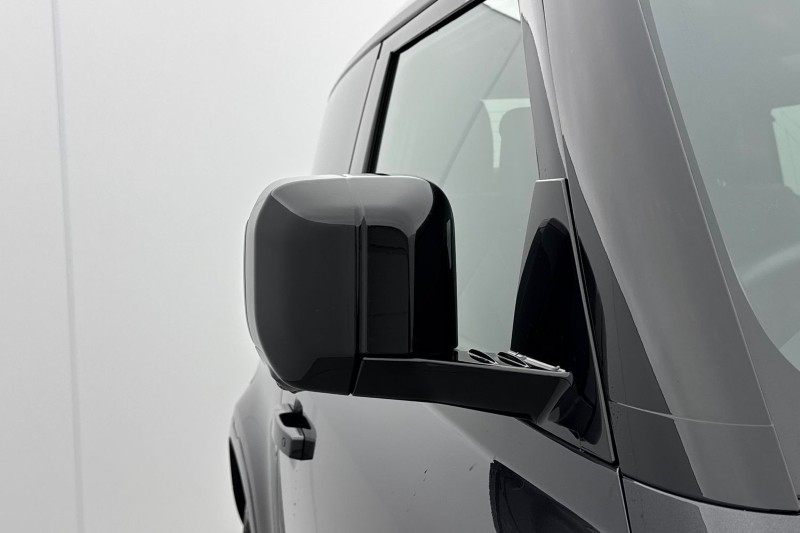 2024 (24) LAND ROVER DEFENDER 3.0 D350 X-Dynamic HSE 90 3dr Auto 5117886