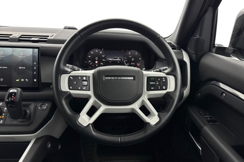2024 (24) LAND ROVER DEFENDER 3.0 D350 X-Dynamic HSE 90 3dr Auto 5117855
