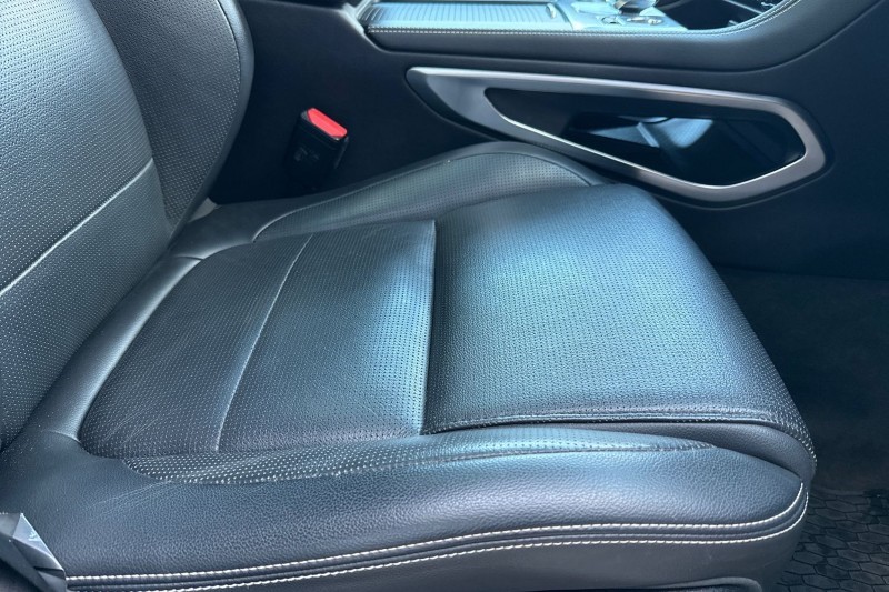 2022 (22) JAGUAR F-PACE 2.0 D200 R-Dynamic Black 5dr Auto AWD 5347101