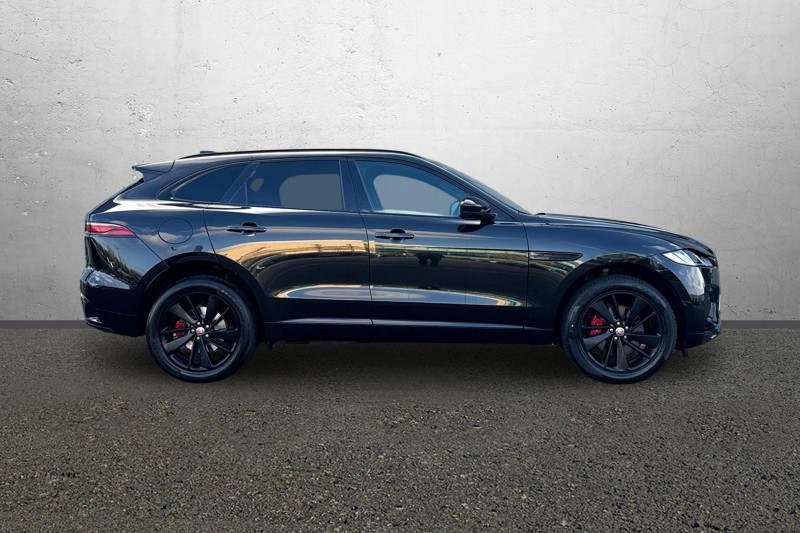 2022 (22) JAGUAR F-PACE 2.0 D200 R-Dynamic Black 5dr Auto AWD 5347064