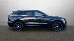 2022 (22) JAGUAR F-PACE 2.0 D200 R-Dynamic Black 5dr Auto AWD 5347064