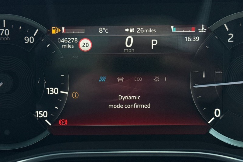 2022 (22) JAGUAR F-PACE 2.0 D200 R-Dynamic Black 5dr Auto AWD 5347077