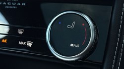 2022 (22) JAGUAR F-PACE 2.0 D200 R-Dynamic Black 5dr Auto AWD 5347108