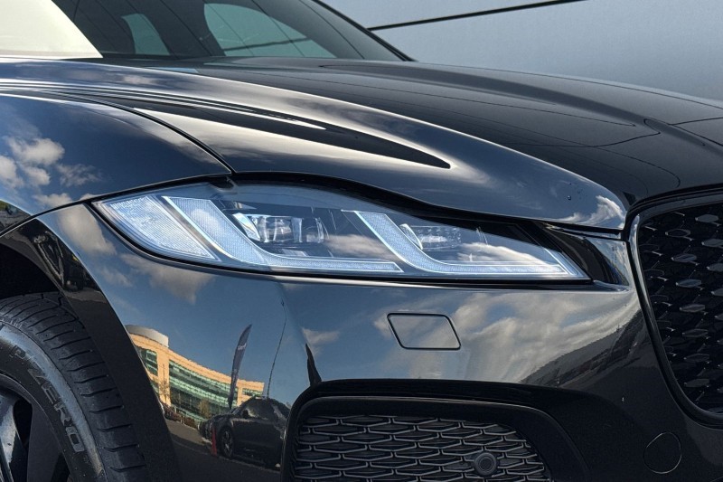 2022 (22) JAGUAR F-PACE 2.0 D200 R-Dynamic Black 5dr Auto AWD 5347070