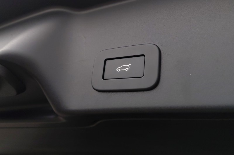 2023 (23) LAND ROVER RANGE ROVER EVOQUE 1.5 P300e R-Dynamic SE 5dr Auto 5086124