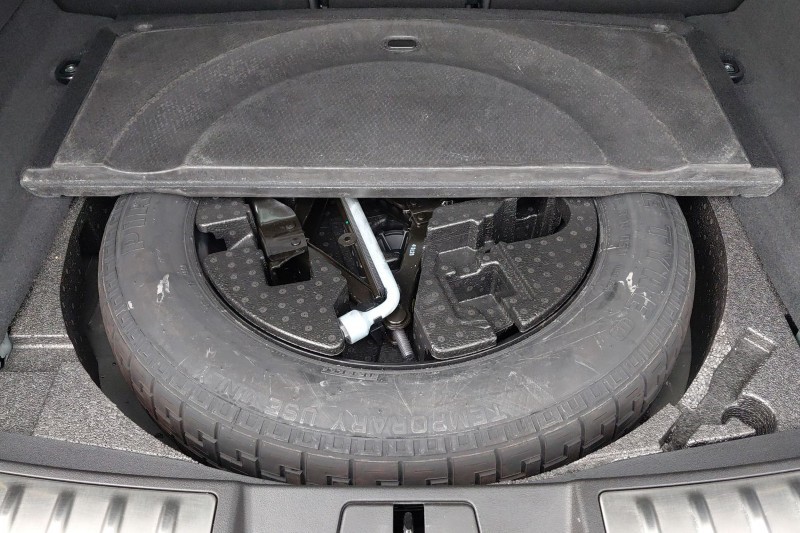 2023 (23) LAND ROVER RANGE ROVER EVOQUE 1.5 P300e R-Dynamic SE 5dr Auto 5086137