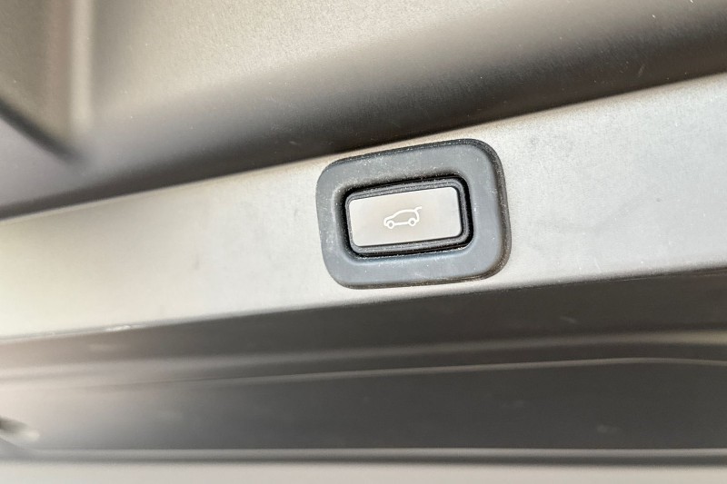 2022 (72) LAND ROVER RANGE ROVER 3.0 P440e SE 4dr Auto 5087882