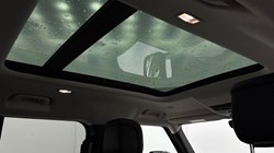 2022 (22) LAND ROVER DEFENDER 3.0 D300 HSE 110 5dr Auto 5113394