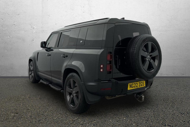 2022 (22) LAND ROVER DEFENDER 3.0 D300 HSE 110 5dr Auto 5113375