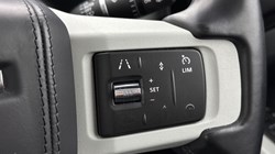 2022 (22) LAND ROVER DEFENDER 3.0 D300 HSE 110 5dr Auto 5113402