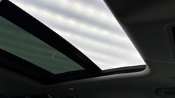 2022 (22) LAND ROVER DEFENDER 3.0 D300 HSE 110 5dr Auto 5113422