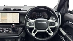 2022 (22) LAND ROVER DEFENDER 3.0 D300 HSE 110 5dr Auto 5113388