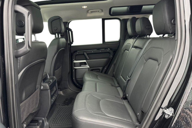 2022 (22) LAND ROVER DEFENDER 3.0 D300 HSE 110 5dr Auto 5113377