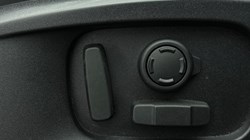 2022 (22) LAND ROVER DEFENDER 3.0 D300 HSE 110 5dr Auto 5113398