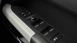 2022 (22) LAND ROVER DEFENDER 3.0 D300 HSE 110 5dr Auto 5113397