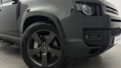 2022 (22) LAND ROVER DEFENDER 3.0 D300 HSE 110 5dr Auto 5113411