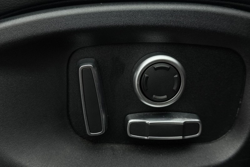 2022 (22) JAGUAR E-PACE 2.0 D200 R-Dynamic Black 5dr Auto 5116476