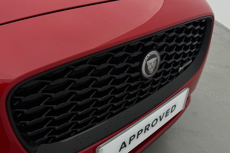 2022 (22) JAGUAR E-PACE 2.0 D200 R-Dynamic Black 5dr Auto 5116491