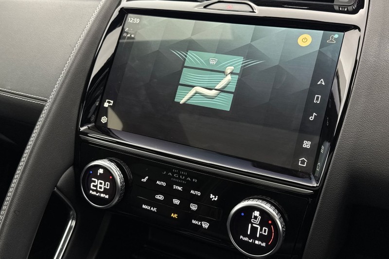 2022 (22) JAGUAR E-PACE 2.0 D200 R-Dynamic Black 5dr Auto 5116482