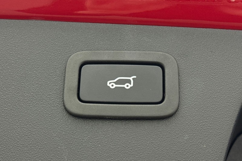 2022 (22) JAGUAR E-PACE 2.0 D200 R-Dynamic Black 5dr Auto 5116488