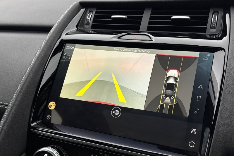 2022 (22) JAGUAR E-PACE 2.0 D200 R-Dynamic Black 5dr Auto 5116464