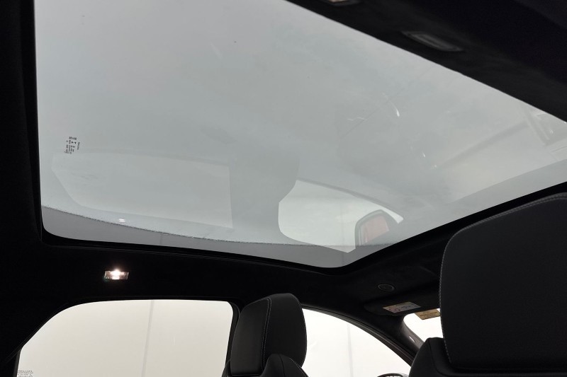 2022 (22) JAGUAR E-PACE 2.0 D200 R-Dynamic Black 5dr Auto 5116473