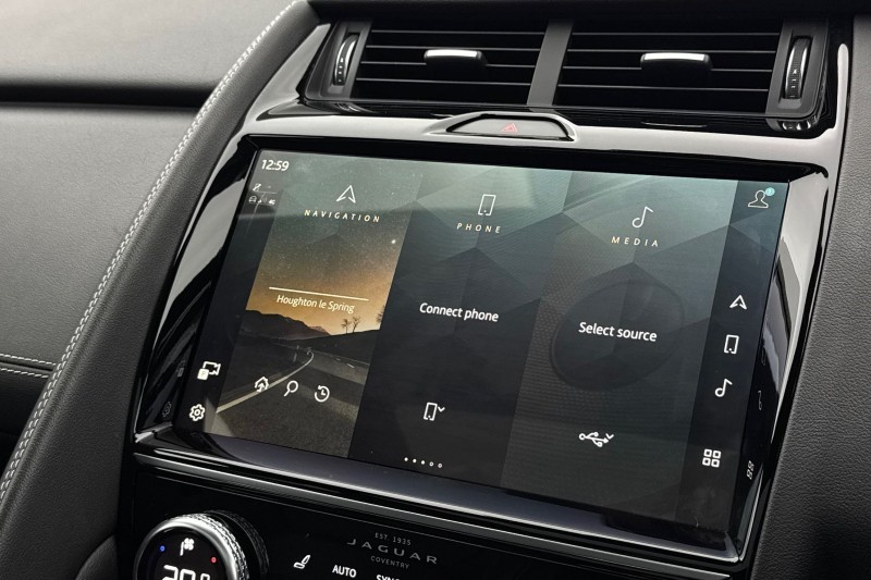 2022 (22) JAGUAR E-PACE 2.0 D200 R-Dynamic Black 5dr Auto 5116481