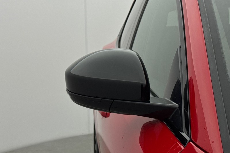 2022 (22) JAGUAR E-PACE 2.0 D200 R-Dynamic Black 5dr Auto 5116498