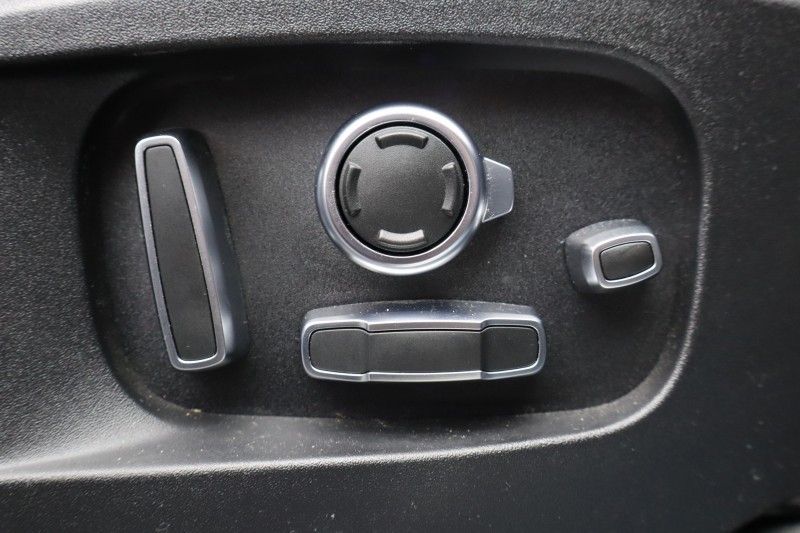 2023 (23) JAGUAR F-PACE 2.0 D200 R-Dynamic HSE 5dr Auto AWD 5128064