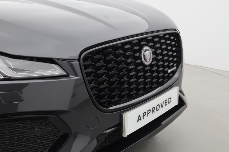 2023 (23) JAGUAR F-PACE 2.0 D200 R-Dynamic HSE 5dr Auto AWD 5128045