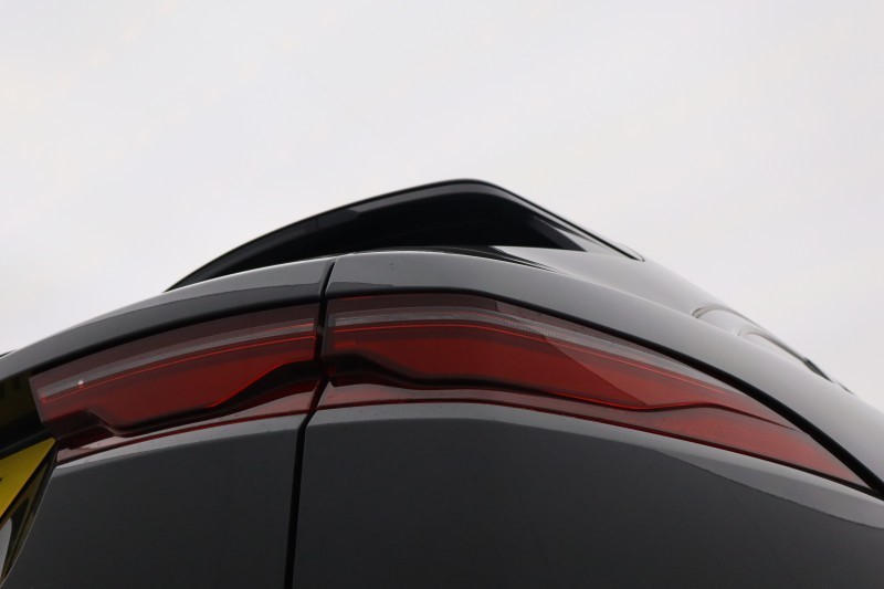 2023 (23) JAGUAR F-PACE 2.0 D200 R-Dynamic HSE 5dr Auto AWD 5128068