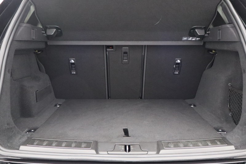 2023 (23) LAND ROVER RANGE ROVER EVOQUE 2.0 D200 R-Dynamic S 5dr Auto 5161740