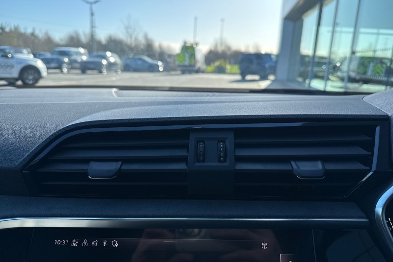 2023 (23) AUDI Q3 45 TFSI Quattro Vorsprung 5dr S Tronic 5126128