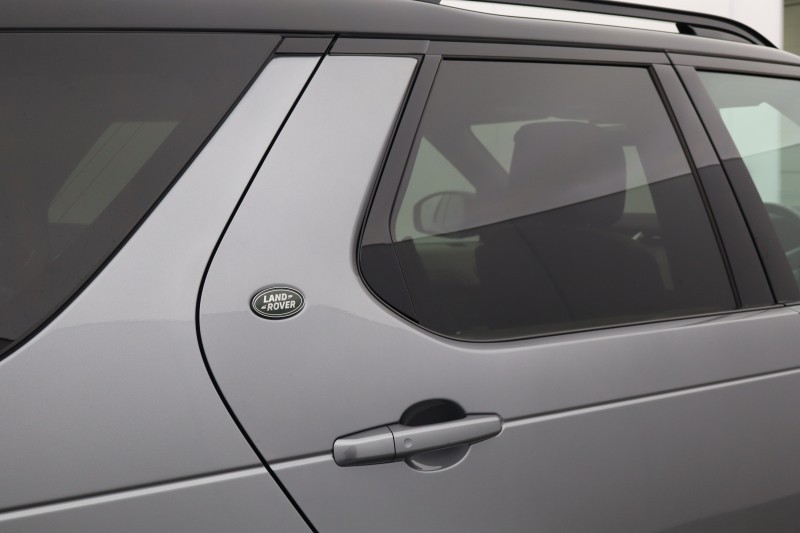 2023 (23) LAND ROVER DISCOVERY 3.0 D300 R-Dynamic SE 5dr Auto 5135024