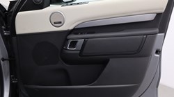 2023 (23) LAND ROVER DISCOVERY 3.0 D300 R-Dynamic SE 5dr Auto 5135026