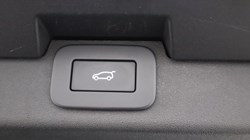 2023 (23) LAND ROVER DISCOVERY 3.0 D300 R-Dynamic SE 5dr Auto 5135043