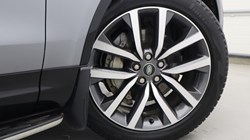 2023 (23) LAND ROVER DISCOVERY 3.0 D300 R-Dynamic SE 5dr Auto 5135072