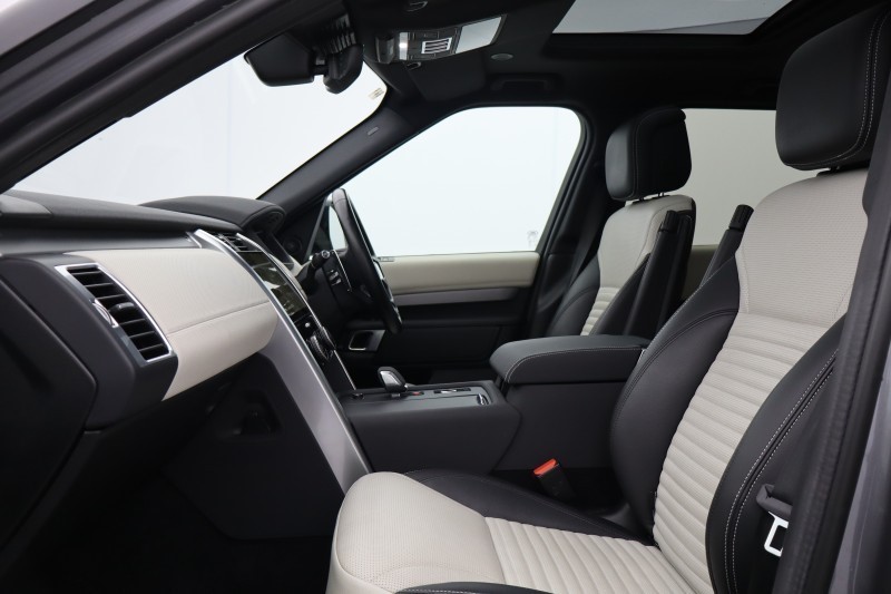 2023 (23) LAND ROVER DISCOVERY 3.0 D300 R-Dynamic SE 5dr Auto 5135048