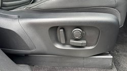 2024 (24) LAND ROVER DISCOVERY 3.0 D300 Dynamic HSE 5dr Auto 5863935